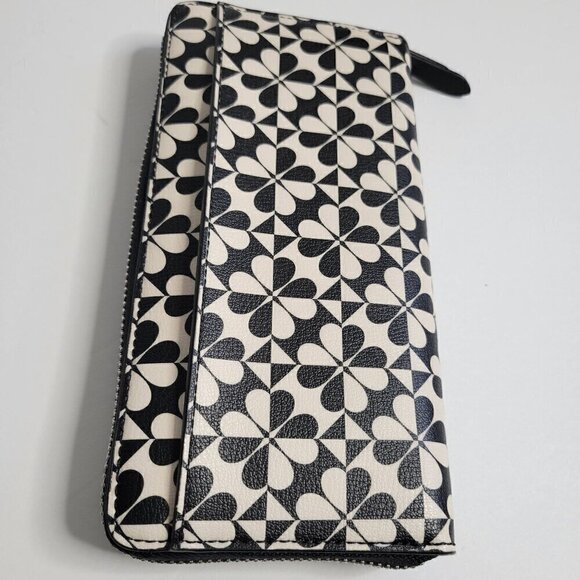 Kate Spade❤️last one❤️Large Continental Wallet Black and White Zip around NWOT - Picture 3 of 14